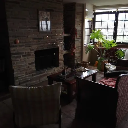 Casa Manoso Guest house Cea