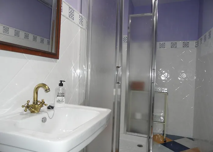 Πανσιόν Casa Manoso 3*