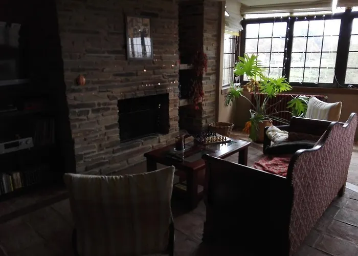 Casa Manoso Πανσιόν Cea